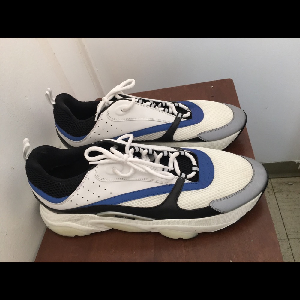 Dior B22 Authentic Blue/White  Sneakers Made in Italy serial number 20HLS 51.